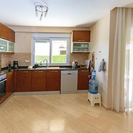 Villa Paradise Town Marina