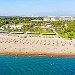 فيلة Paradise Town Marina *