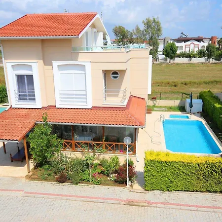 Paradise Town Marina Villa *