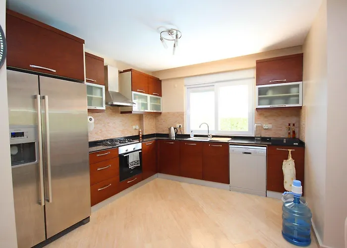 Paradise Town Marina Villa *