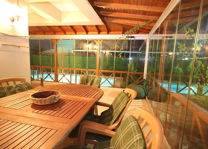 Vila Paradise Town Marina