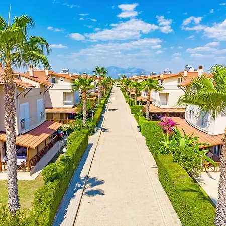 Vila Paradise Town Marina